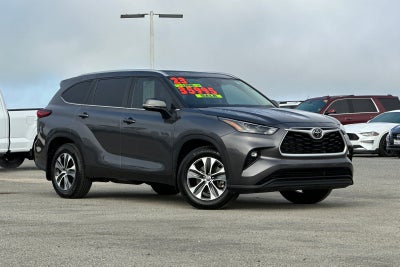 2023 Toyota Highlander XLE