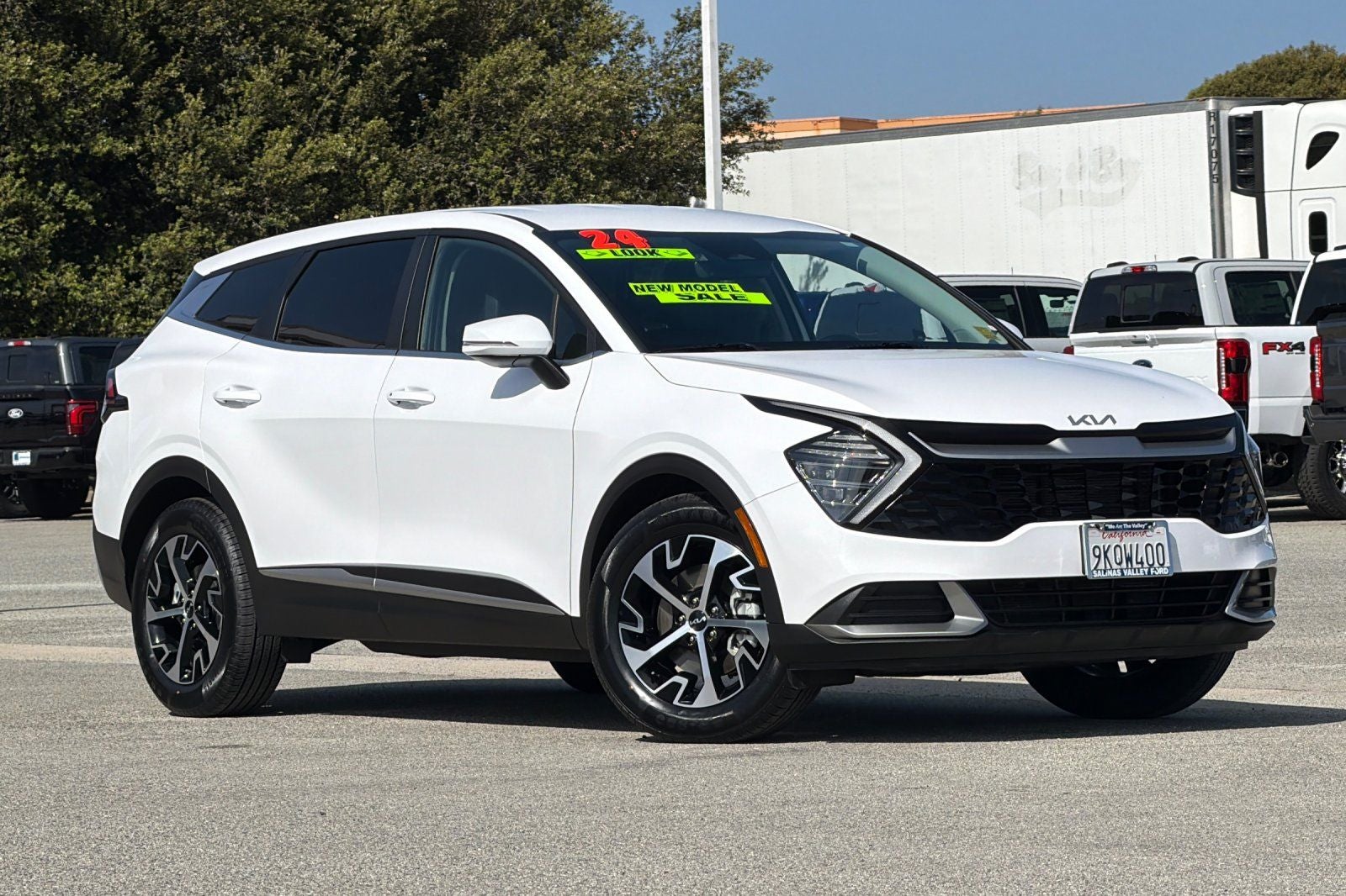 2024 Kia Sportage EX