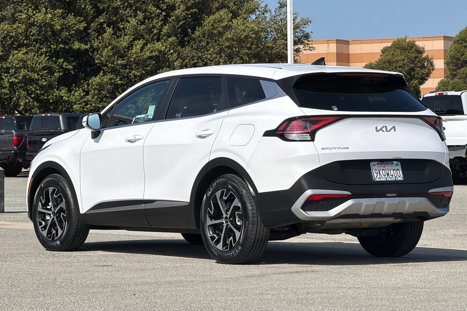2024 Kia Sportage EX