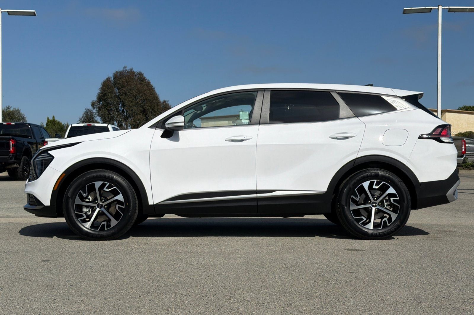 2024 Kia Sportage EX