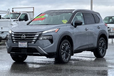 2025 Nissan Rogue SL