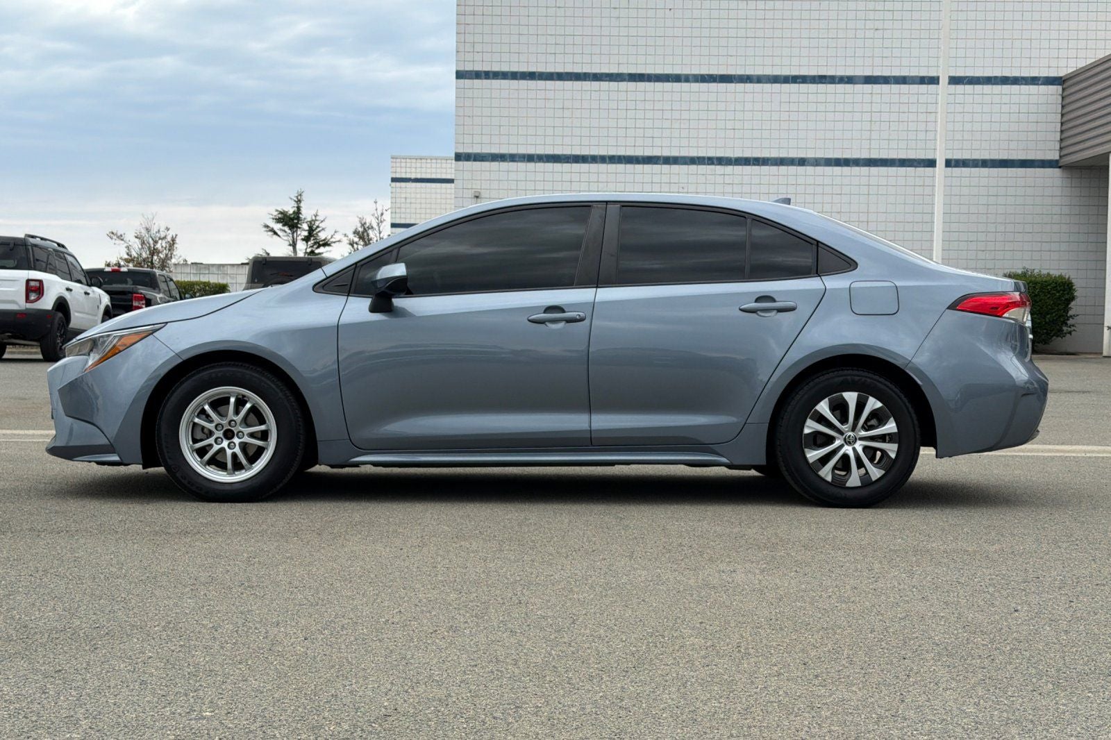 2022 Toyota Corolla Hybrid LE