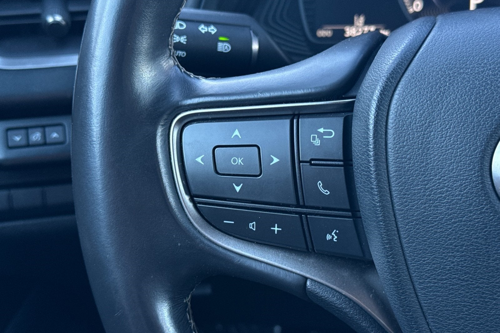 2020 Lexus UX 200 Base