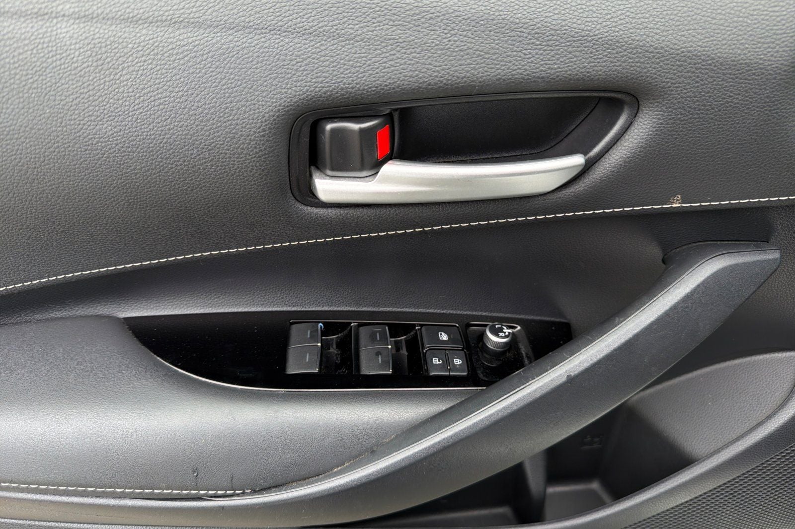 2021 Toyota Corolla Hatchback SE Nightshade Edition