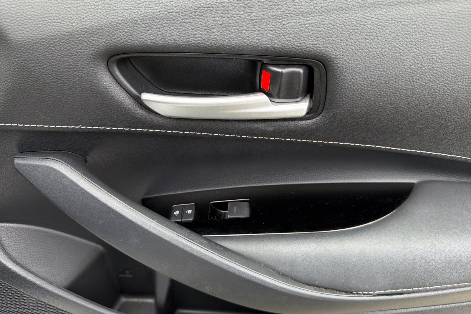 2021 Toyota Corolla Hatchback SE Nightshade Edition