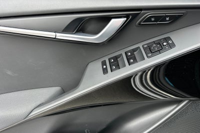2023 Kia Niro SX