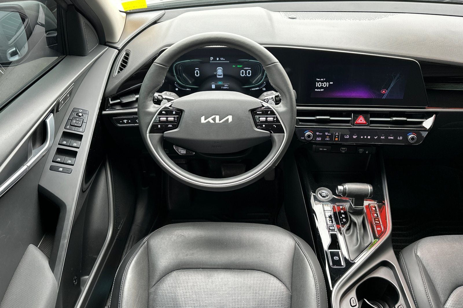 2023 Kia Niro SX