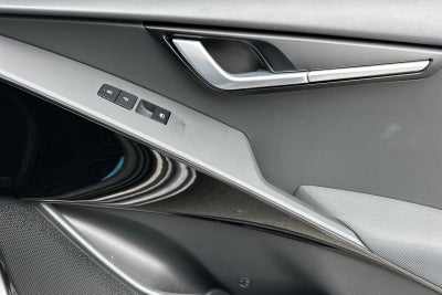 2023 Kia Niro SX