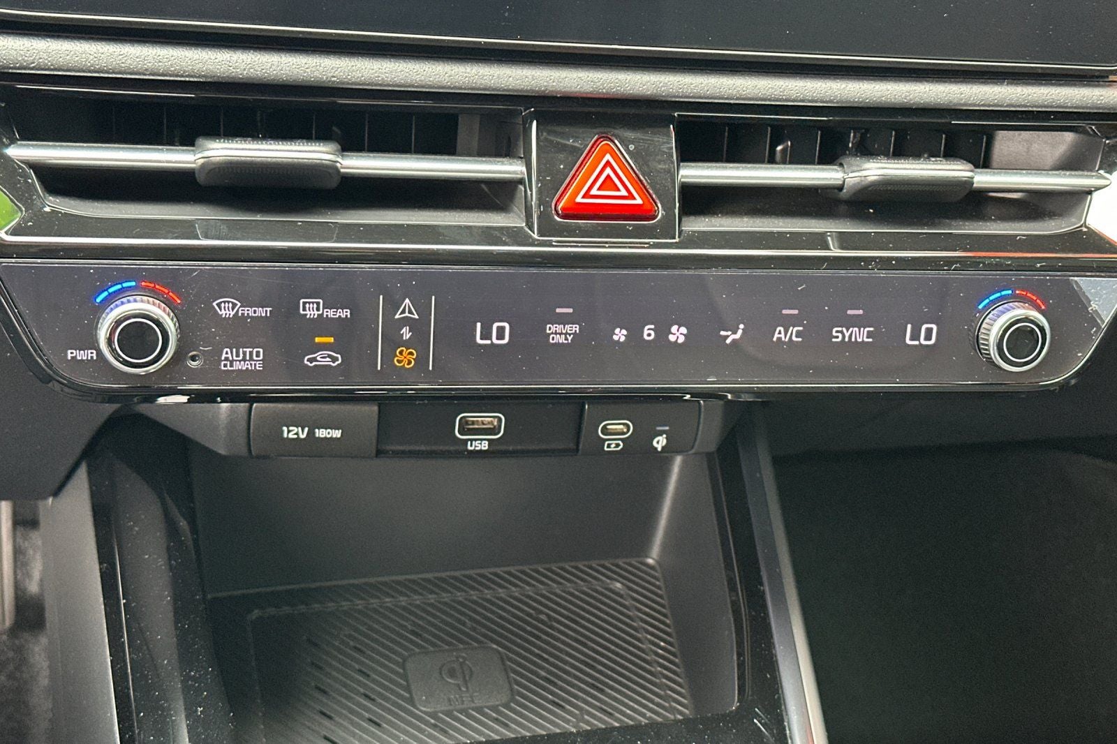 2023 Kia Niro SX