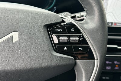 2023 Kia Niro SX