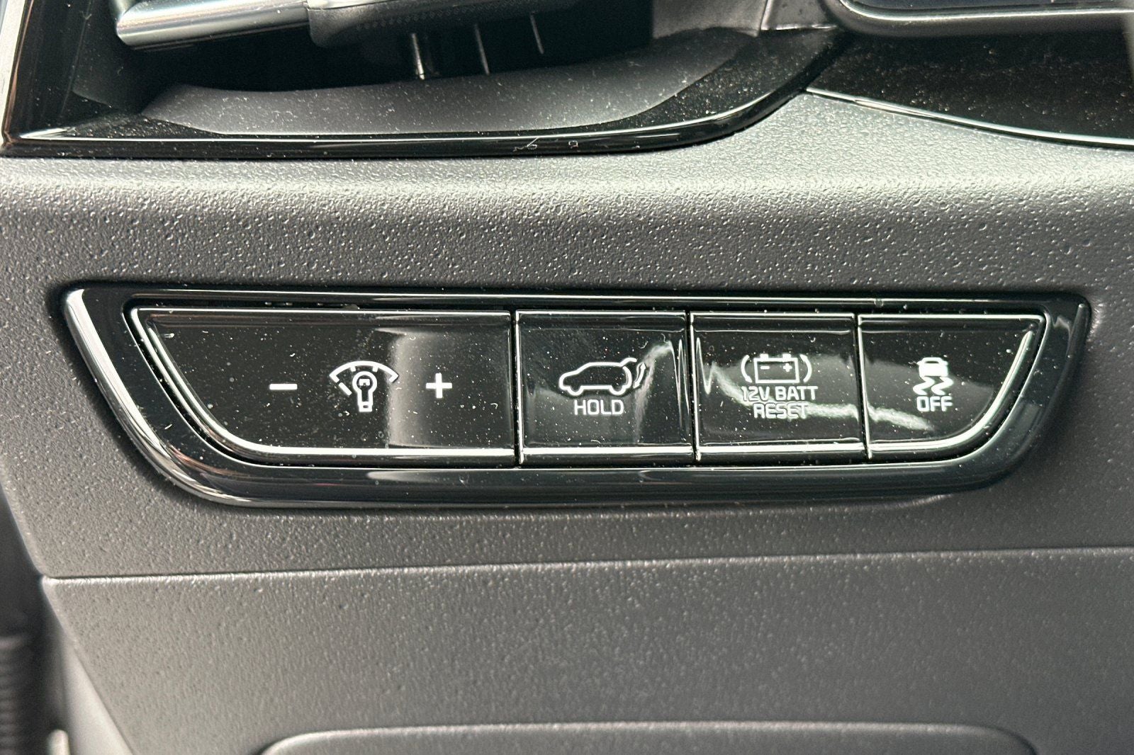 2023 Kia Niro SX