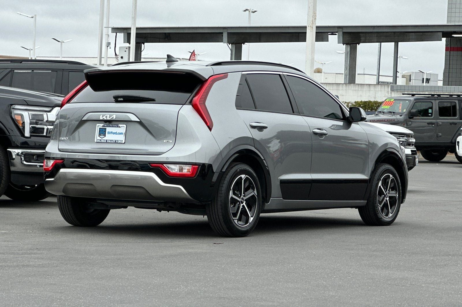 2023 Kia Niro SX