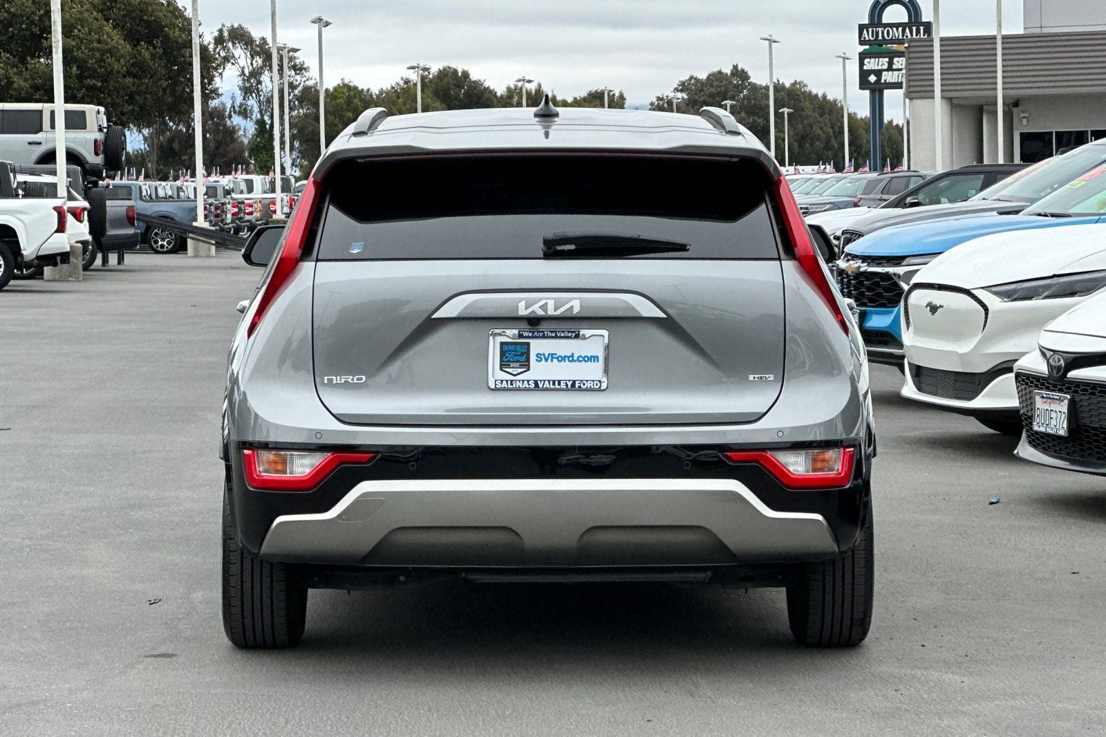 2023 Kia Niro SX