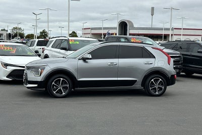 2023 Kia Niro SX