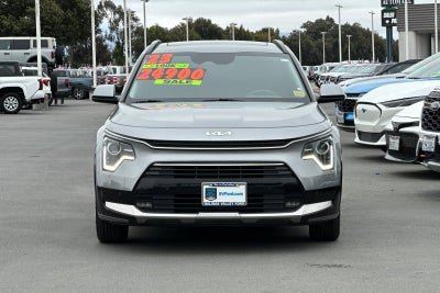 2023 Kia Niro SX