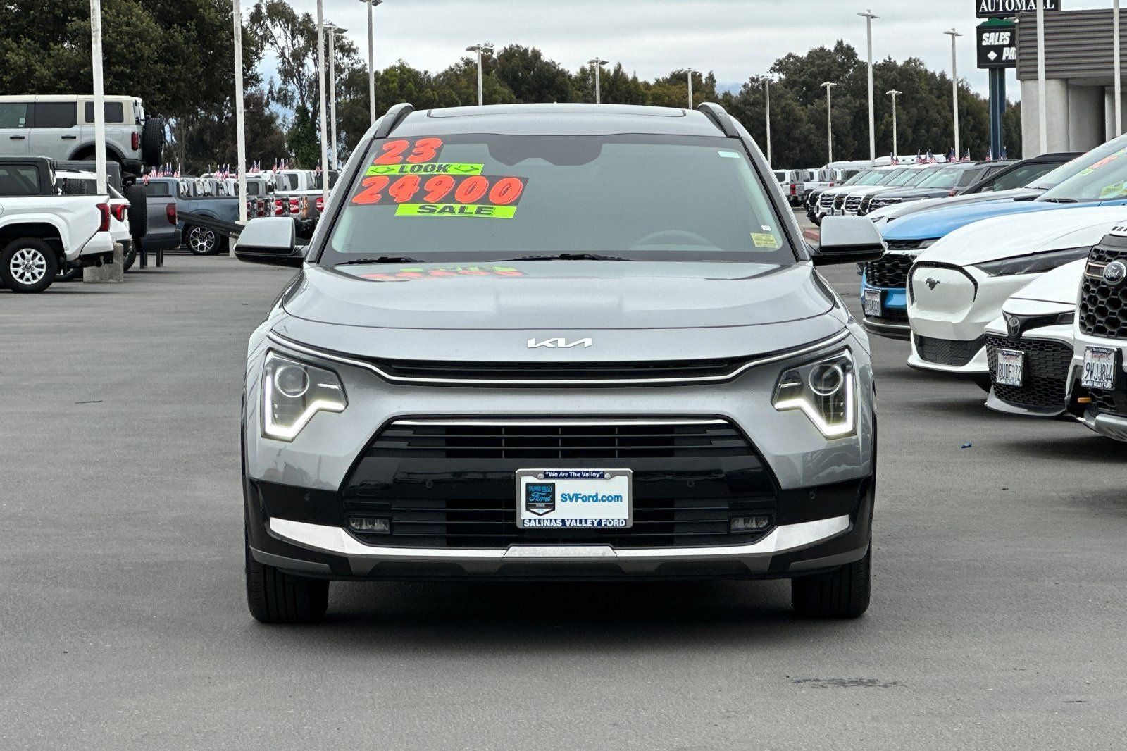 2023 Kia Niro SX
