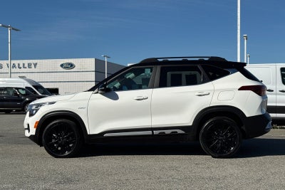 2022 Kia Seltos Nightfall