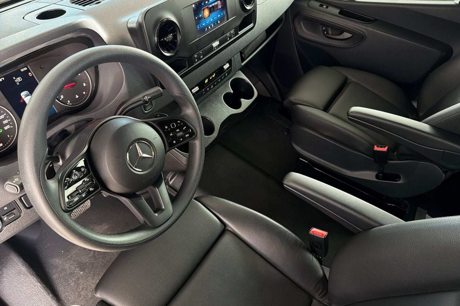 2024 Mercedes-Benz Sprinter 2500 Passenger 144 WB 4MATIC®