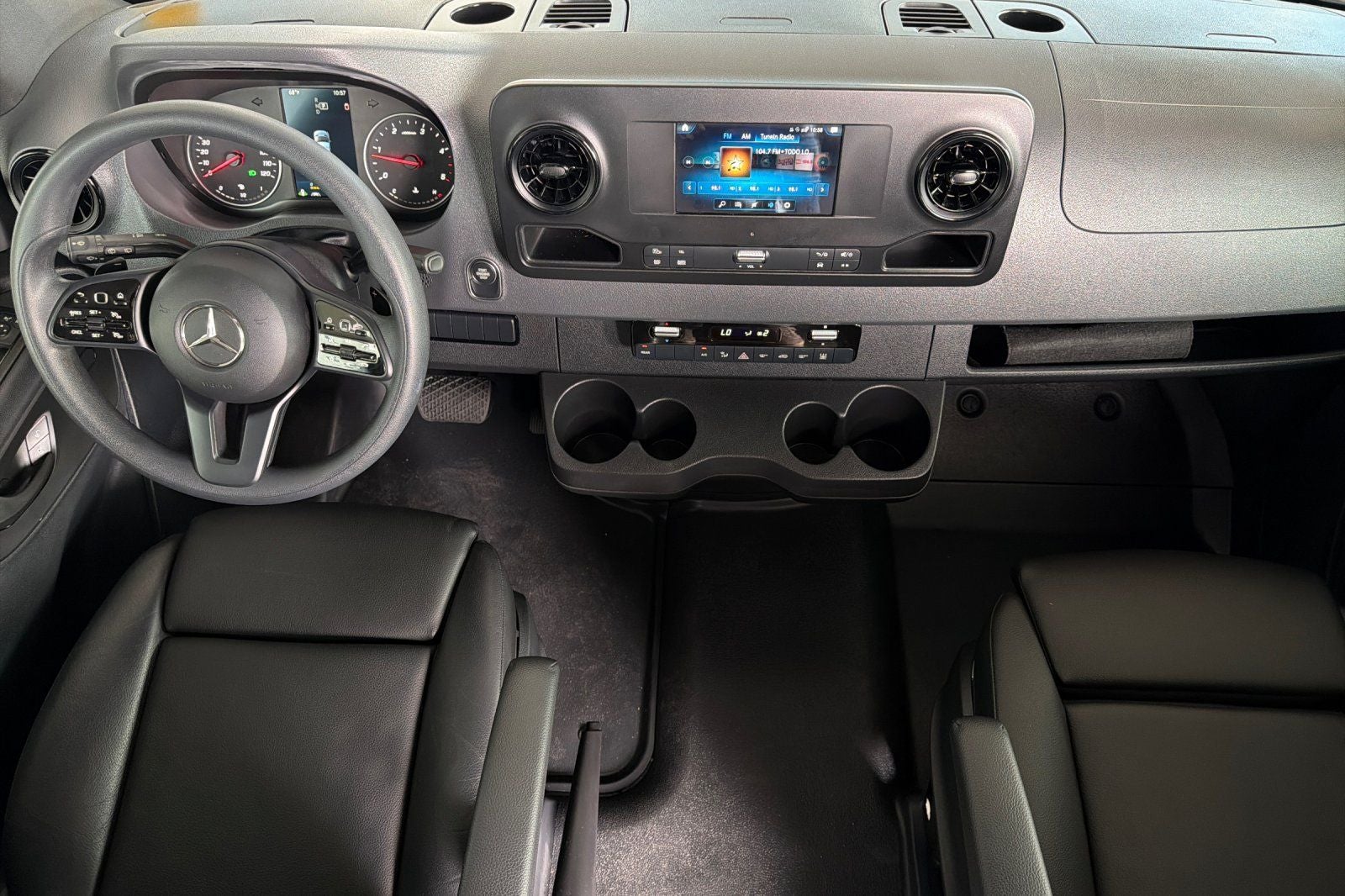 2024 Mercedes-Benz Sprinter 2500 Passenger 144 WB 4MATIC®