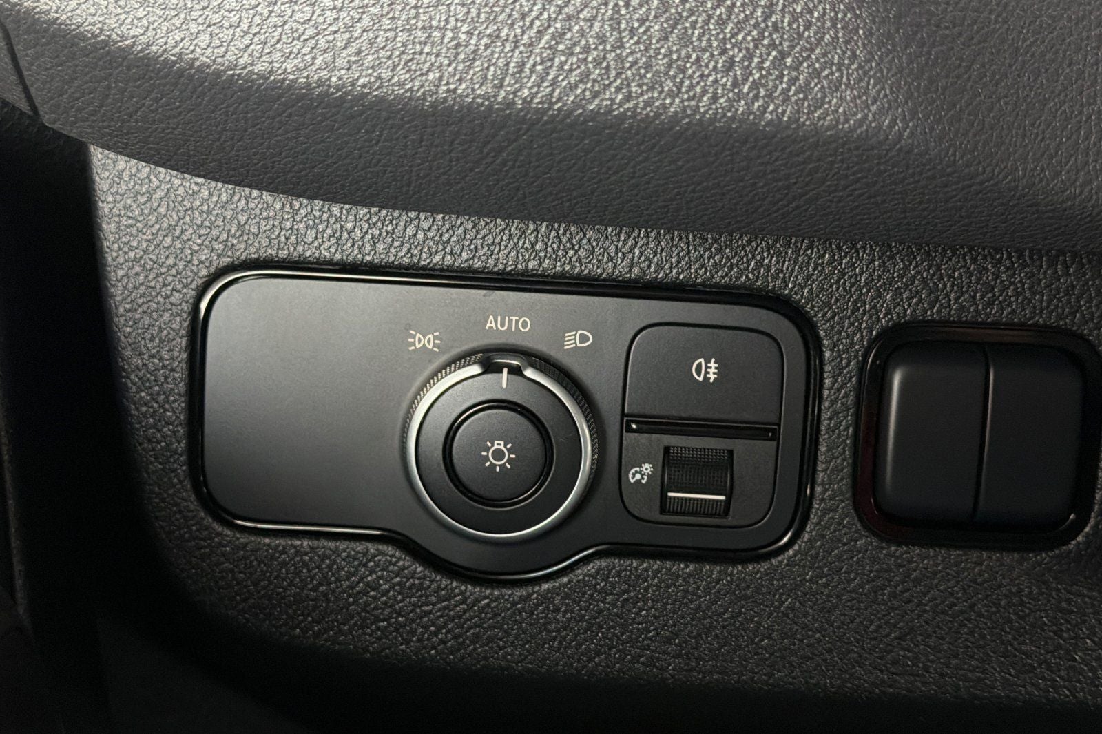 2024 Mercedes-Benz Sprinter 2500 Passenger 144 WB 4MATIC®