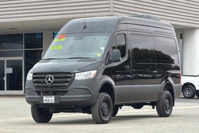 2024 Mercedes-Benz Sprinter 2500 Passenger 144 WB 4MATIC®