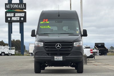 2024 Mercedes-Benz Sprinter 2500 Passenger 144 WB 4MATIC®