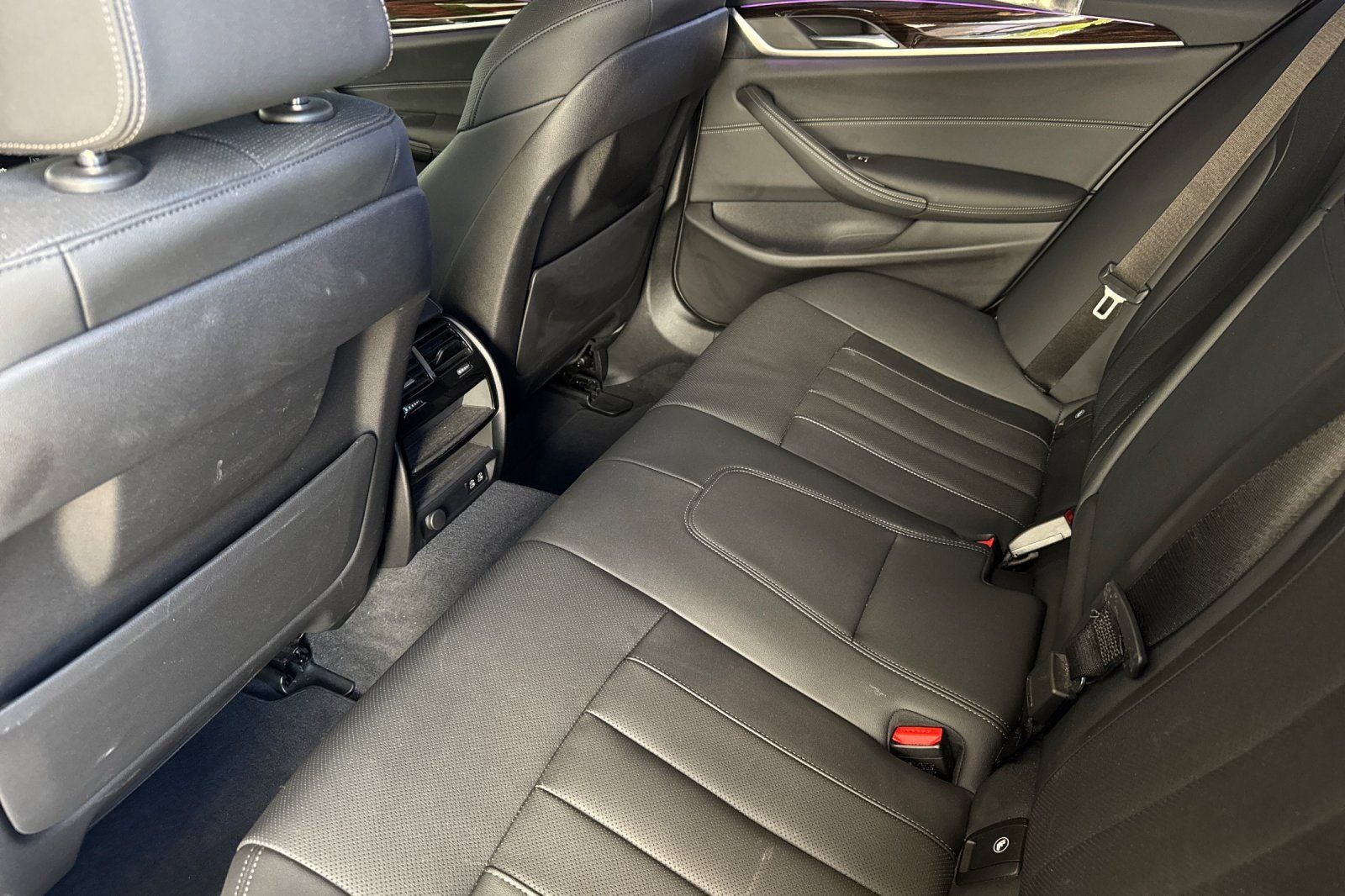 2023 BMW 5 Series 530i