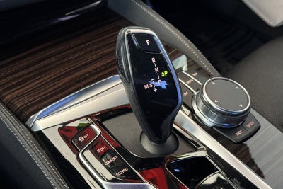 2023 BMW 5 Series 530i