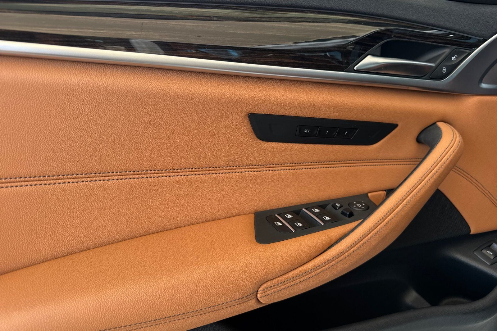 2023 BMW 5 Series 530i