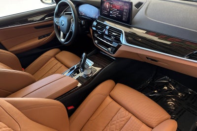 2023 BMW 5 Series 530i