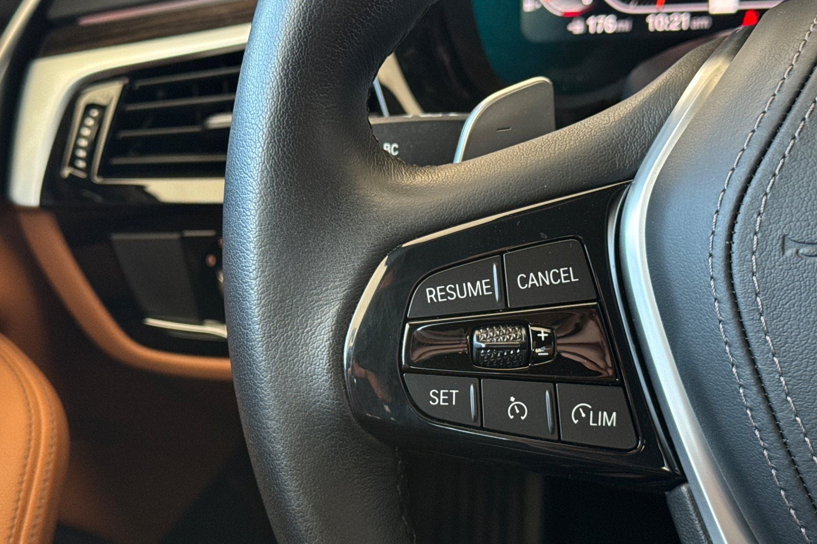 2023 BMW 5 Series 530i