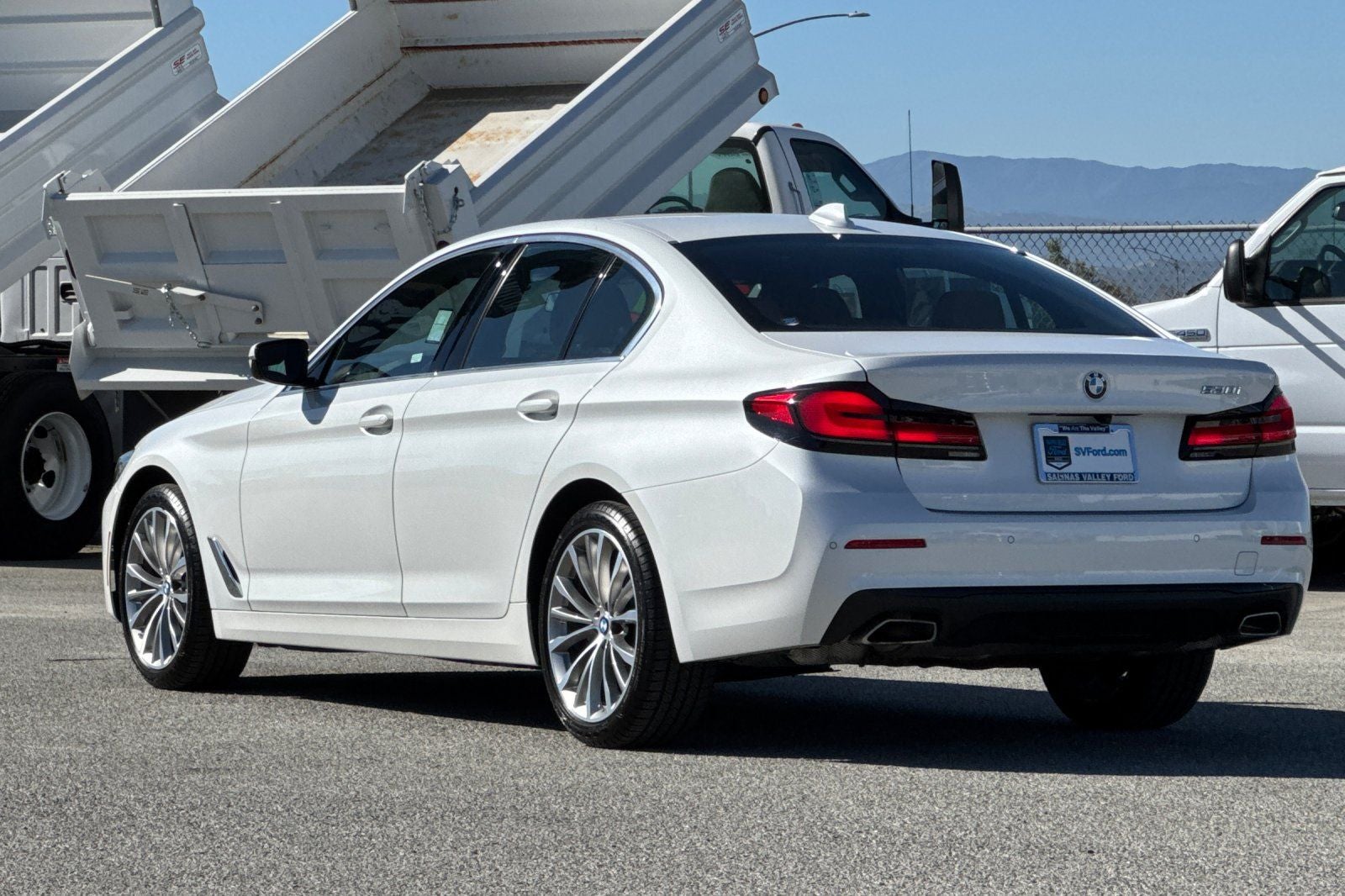 2023 BMW 5 Series 530i
